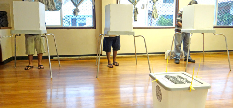Senators-elect who are part of the Solid Six bloc say voters delivered a clear message for change with their votes in the November 16 national election. Pictured, the Utrik absentee polling station in Uliga, Majuro on voting day. Photo: Hilary Hosia. ‘Solid Six’ aim to drive new government
