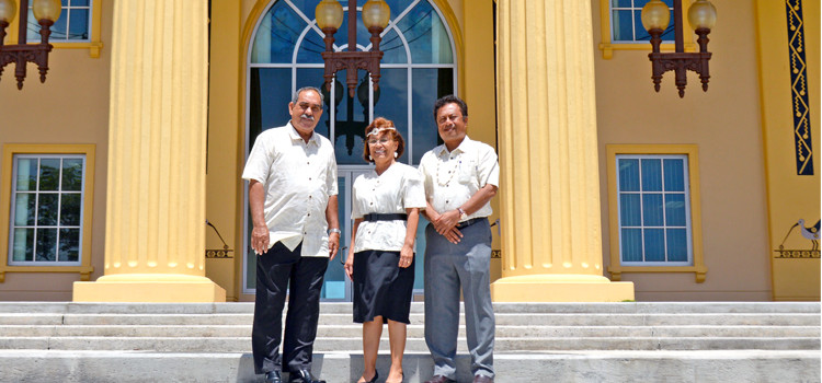 Presidents meet at Palau’s capital building, from left: FSM President Peter Christian, RMI President Hilda Heine, and Palau President Tommy Remengesau, Jr. Photo: Kambes Kesolei. Leaders pow-wow in Palau