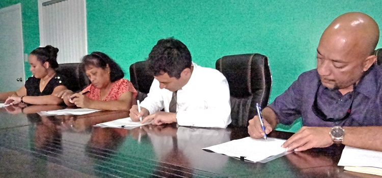 Signing the minutes of the recent JICA survey mission to Ebeye and Majuro are, from left KAJUR’s Kitlang Kabua, R&D Secretary Rebecca Lorennij, JICA team leader Shigeru Sugiyama, and Public Works Secretary Catalino Kijiner. Photo: Giff Johnson. JICA plan could save Ebeye millions