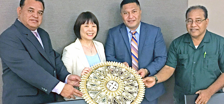 After the signing of an agreement with ShuangHo Hospital in Taiwan, from left: Ambassador Frederick Muller, Cindy Lai Deputy Director of ROC Ministry of Health International Cooperation Division, Minister of Health Kalani Kaneko, Interim Health Secretary Kennar Briand. ROC transforms RMI doctor picture