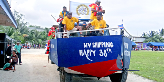 The Marshall Islands Shipping Corporation’s float that won third place in the Constitution Day float competition. Photo: Hilary Hosia Secret panel selects float winners