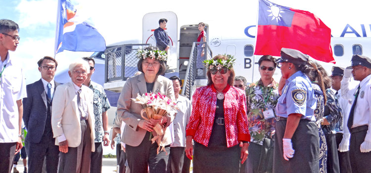 Taiwan President Tsai Ing-wen was welcomed to Majuro Monday by President Hilda Heine, a police honor guard, and a large turnout of VIPs and local students. Photo: Hilary Hosia. Tsai’s red carpet welcome