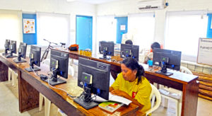 Caption: The computer lab at the new CMI’s new Distance Education Center on Jabor, Jaluit. Photo: Hilary Hosia.