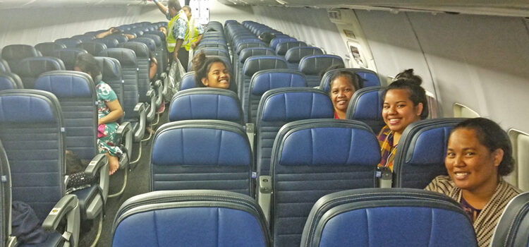 United aborts Majuro flight after engine fire