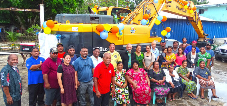 Enewetak’s helpful excavator