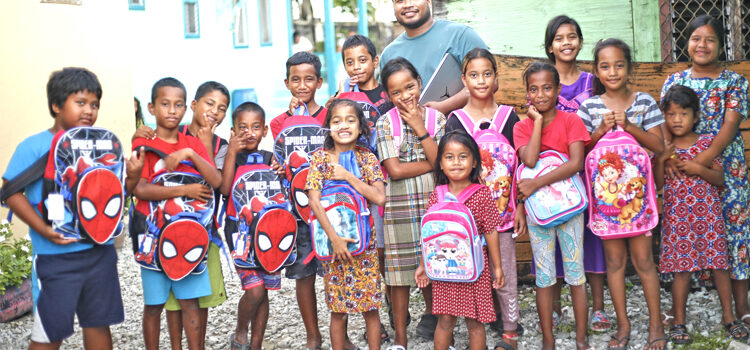 Oregon groups aid schools