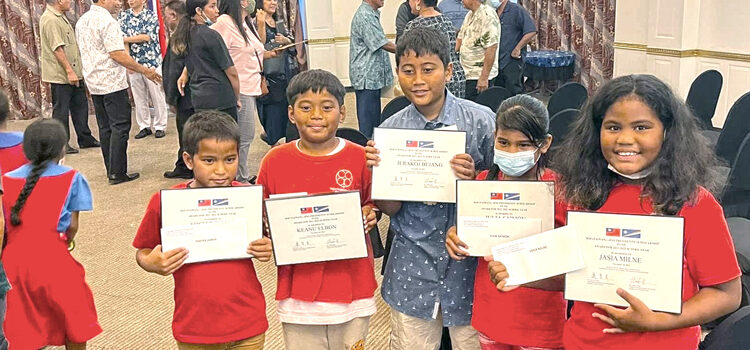 Students get welcome aid