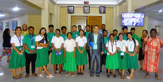 KAHS students visit Nitijela