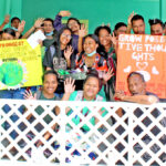 CMI students joined with people at Majuro hospital’s Iakwe Ward, singing songs and presenting gifts. Photo: Wilmer Joel.