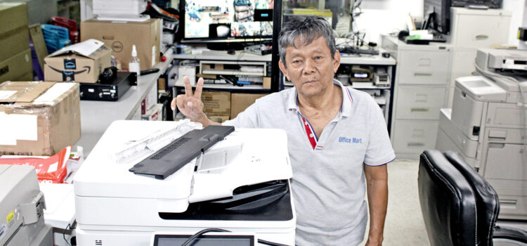 Rafael Juntila on the job at Office Mart in Majuro a few days before he retired. Photo: Hilary Hosia. Rafael retires after 40 years