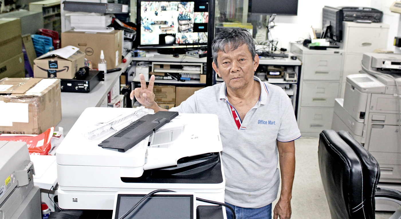 Rafael-Office-Mart-11-29