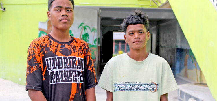 Four lost in Arno boat sinking