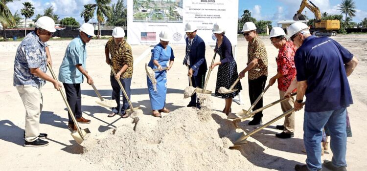 Nitijela gets moving