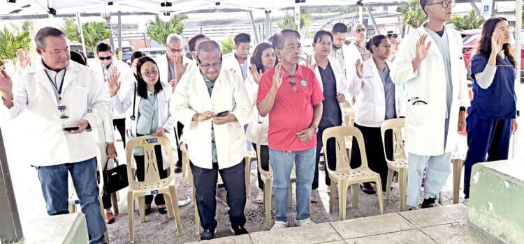 Doctors honored in Majuro