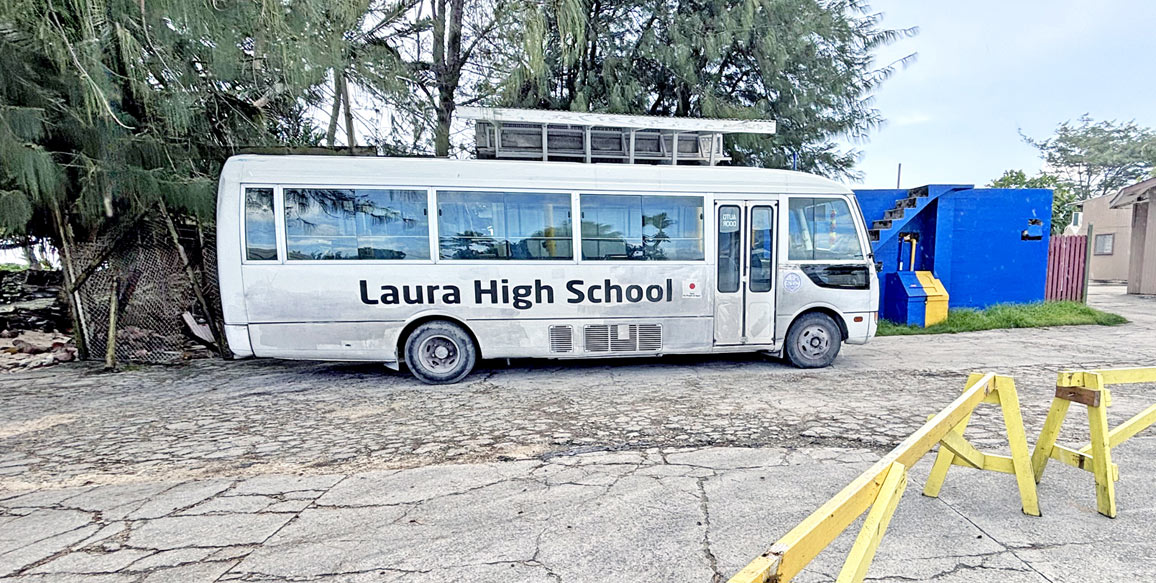 FL-LHS-bus-5-15